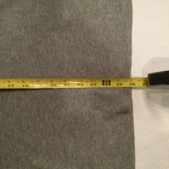 Kenneth Cole Gray Cowl Neck Tunic Sweater Size Medium - Picture 9 of 9